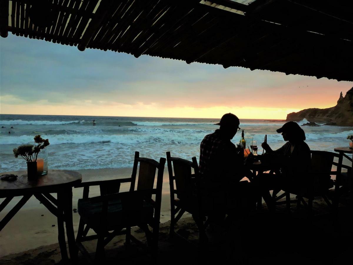 Tres Palmas Hotel Montañita Buitenkant foto